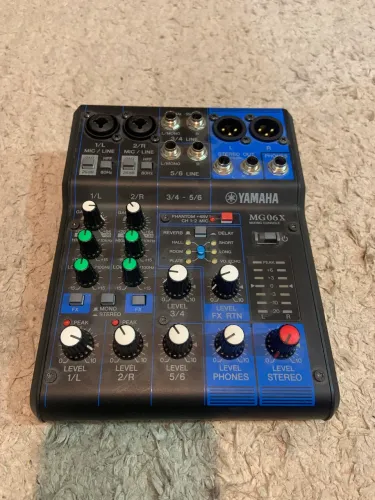 Console de Mixage Yamaha MG06X