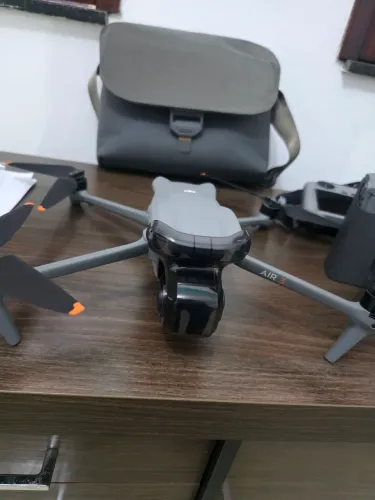 Drone dji Air 3 com kit de 3 baterias 