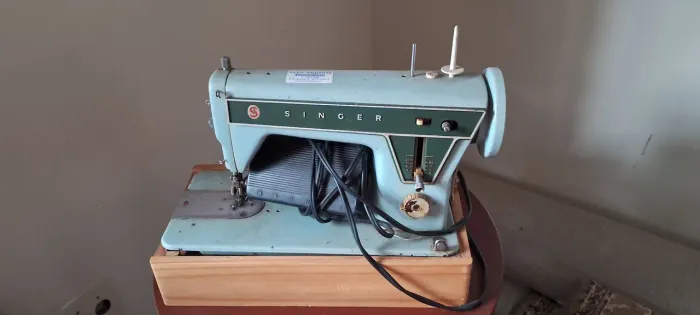 Máquina de costura Singer