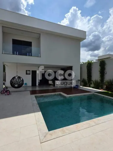 Casa em condomínio para aluguel, 3 quartos, 3 suítes, 2 vagas, Laranjeiras - Uberlândia/MG
