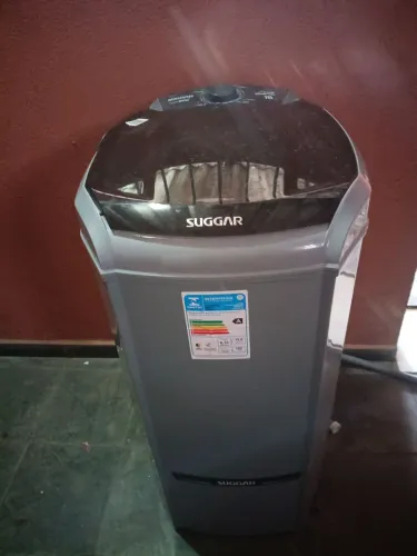 Tanquinho de lavar roupas semi-novo