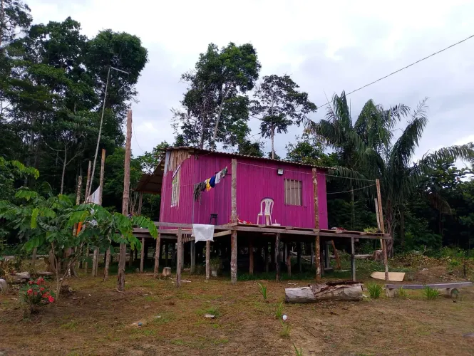 VENDE-SE SÍTIO EM RIO PRETO DA EVA/AM