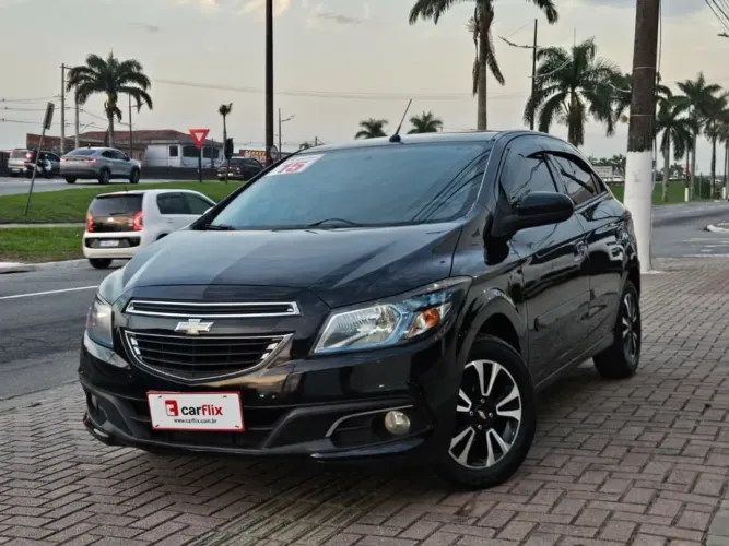Chevrolet Onix Hatch LTZ 1.4 8V Flex Mec. 4P 2015