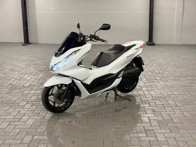 HONDA PCX DLX 160 ABS 2023
