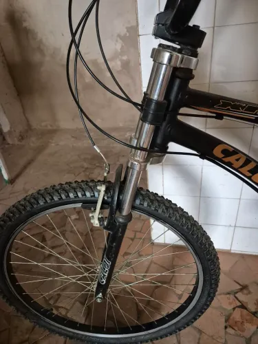 Bicicleta dupla suspensão 21v Caloi