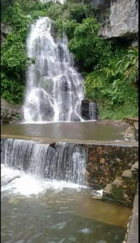 Hotel Com Cachoeira Natural a Venda