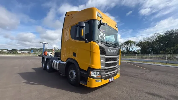 Scania R 450 6x2 2024/2024.