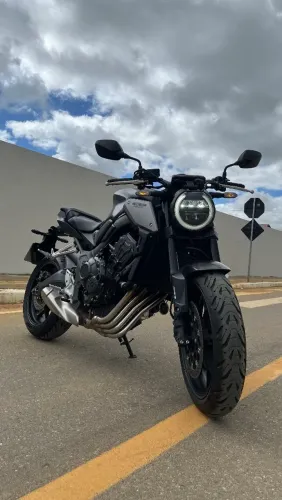CB 650R IMPECÁVEL