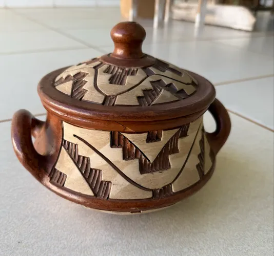 POTE DECORATIVO EM CERÂMICA