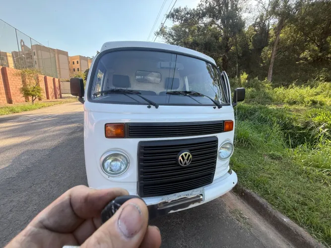Volkswagen Kombi Furgão 1.4 MI Total Flex 8V 2014