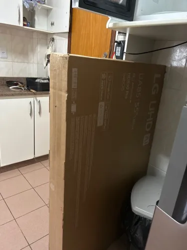 Vendo caixa de tv (55 polegadas)