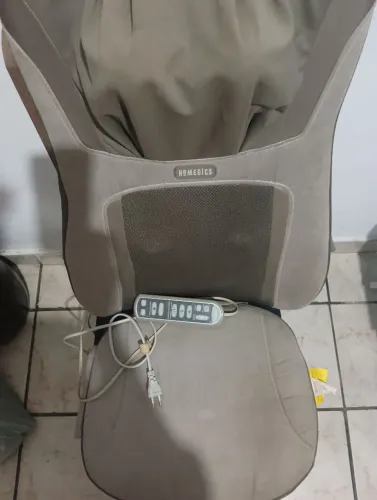 Assento massageador com aquecimento
