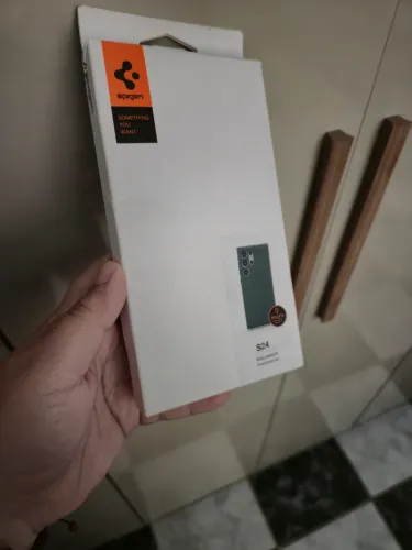 CAPA S24 / S25 6.1 Spigen Verde