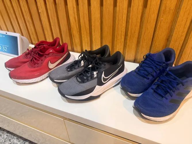 Tênis Nike e adidas originais