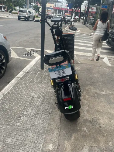 Vendo scooter preta 