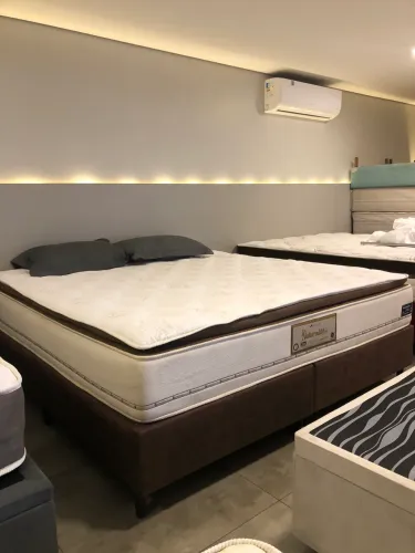 COLCHÃO KING COM PILLOW TOP 