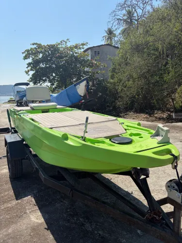 Oportunidade - Skiff Caiaque Milha Boat e Motor Mercury 3.3 HP
