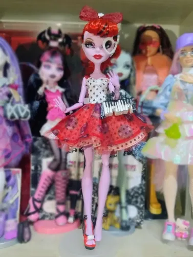 Monster High operetta petit poa