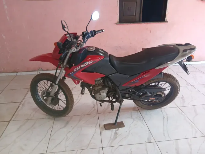 Bros 150 / 2021 com 2026 na mão disponível pra venda ou troca em outra moto!