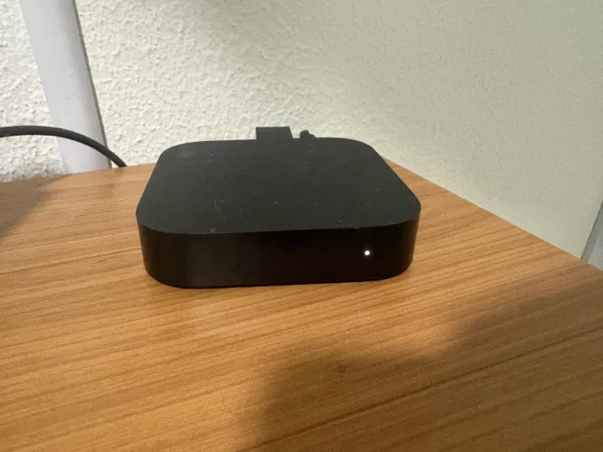 Apple TV 3º geração por R$ 300,00