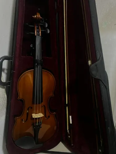 Violino 4/4 Completo Semi Novo - Estojo e Arco Inclusos