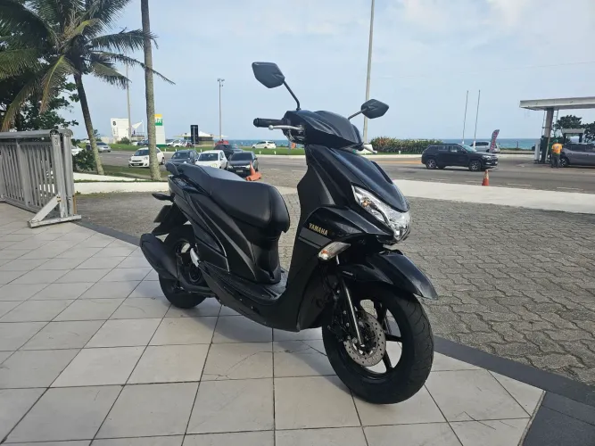 FLUO 125 2023 2500KMS - ISRAEL