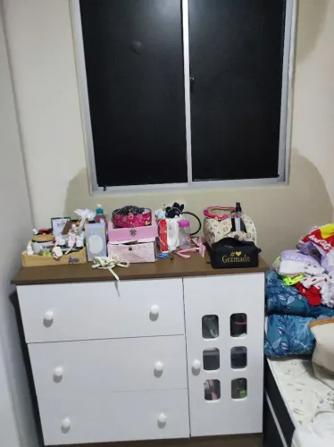 Vendo cômoda ou troco por guarda roupa infantil 