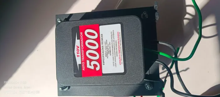 Auto transformador 5000Va 110/220V Semi novo