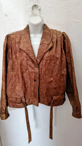JAQUETA COURO VINTAGE - Veste TAM. M/G