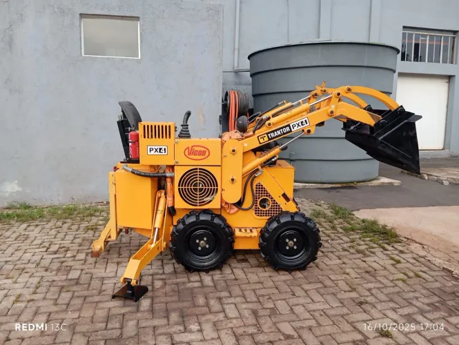 Mini escavadeira Vicom 4x4
