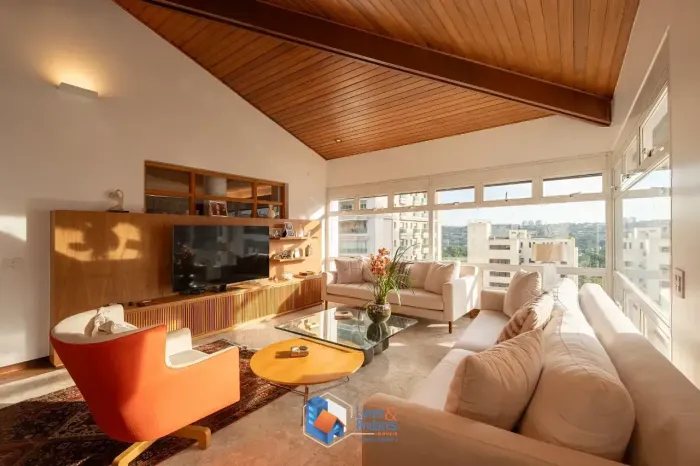 Duplex para venda e locação em Itaim Bibi com 3 quartos, sendo 3 suítes, 384m²