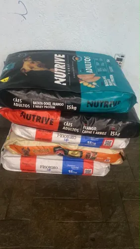 Ração cada pacote 80