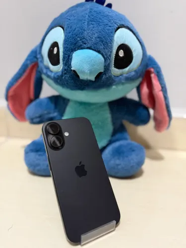 iPhone 16