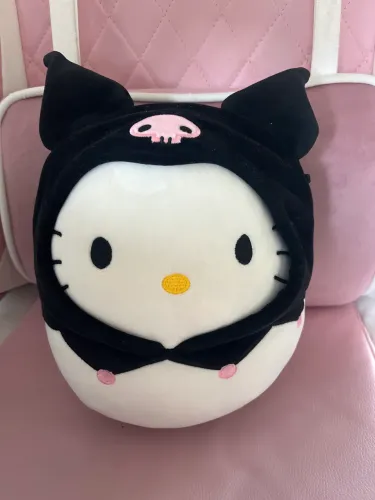 squishmallow hello kitty - kuromi