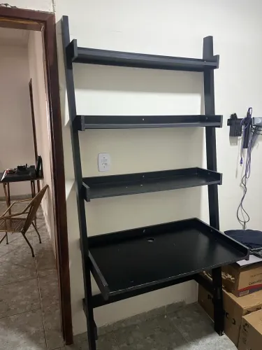 Estante / Mesa de escritório