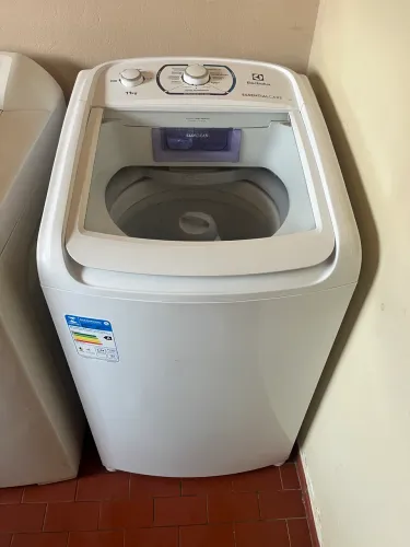 Máquina de lavar lavadoura Eletrolux 11kg faço a entrega dependendo 