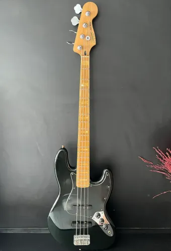 Baixo Fender Squier Vintage Modified j. Bass 77