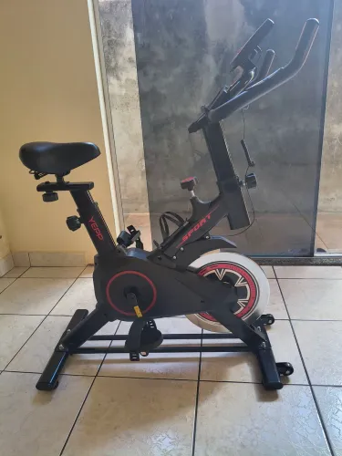 Bicicleta esportiva