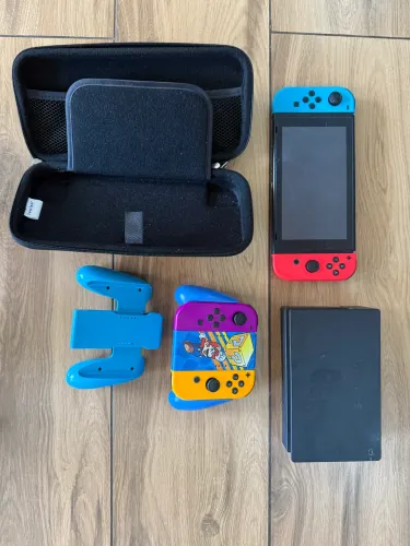 Nintendo switch com acessórios 