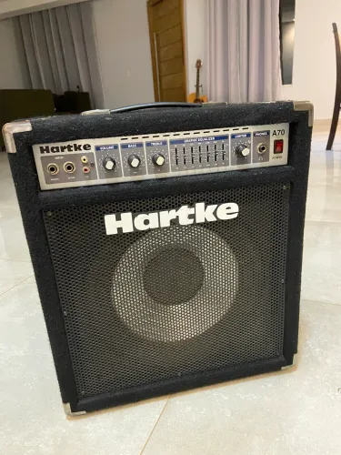 Amplificador Contra baixo Hartek A70