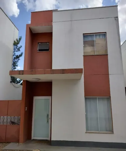 casa condomínio fechado  fundos hospital Santa Rosa 1800