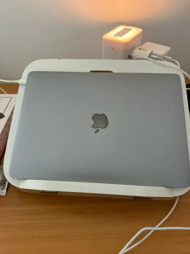 Vendo MacBook Pro de 13 polegadas (modelo 2017, duas portas Thunderbolt 3) 