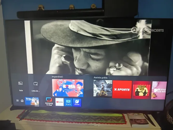 Tv Samsung ultra 4k com 65 polegadas e Xbox instalado