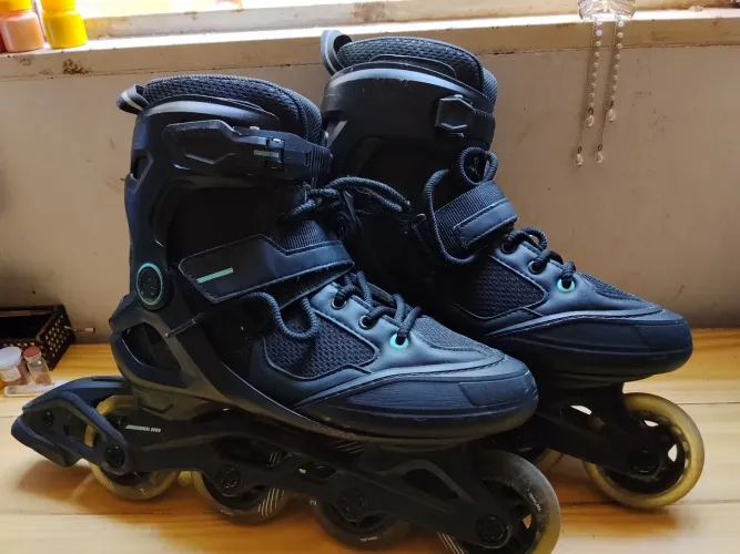 Patins preto marca OXELO tamanho 36/37