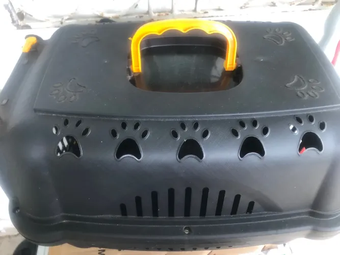 Caixa de transporte para cães e gatos 
