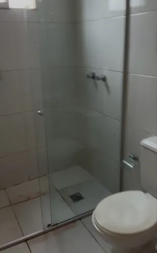 Aluga-se quarto na região de venda nova