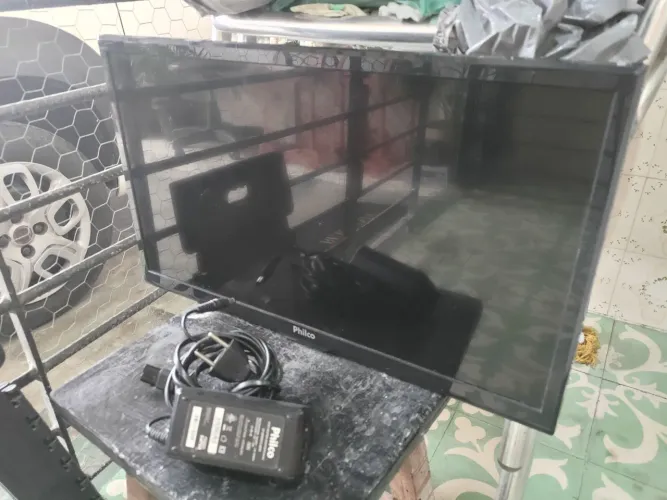 Tv 20" com defeito 