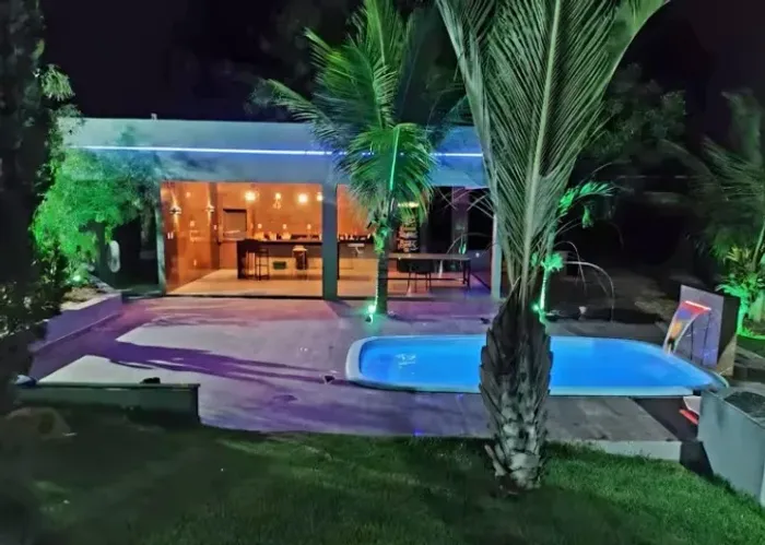 SÍTIO ÀS MARGENS DO RIO MOSQUITO EM PORTEIRINHA. 5.200M² COM PISCINA E ÁGUA ABUNDANTE