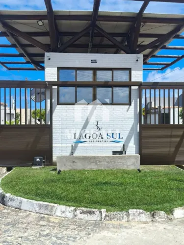 AV - Lote 300m² à venda em condomínio fechado na Massagueira próximo ao Polo Gastronômico