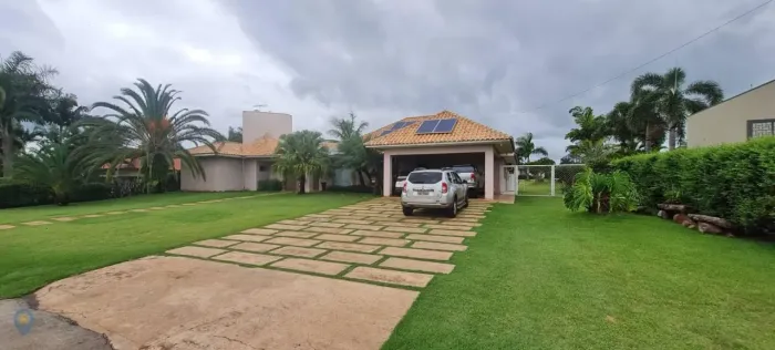 Casa para alugar com 375 m² por R$11.000,00